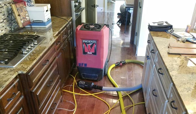 Emergency Response is Important for Restoring Water Damage